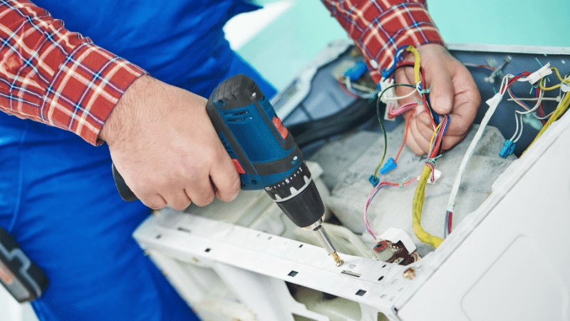 Gördes Goodman Goodman çamaşır makinesi kart tamiri – Su almama arızası orijinal parça ile giderildi. - Teknik servis örneği